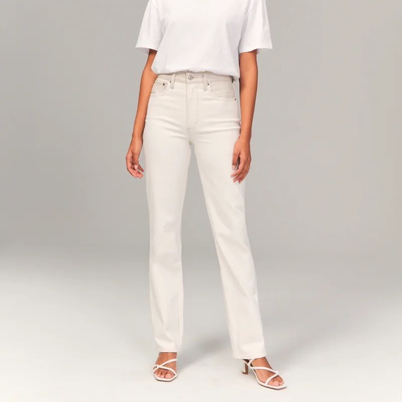 Abercrombie & Fitch Curve Love 90’s Straight Jean - Picture 2 of 7